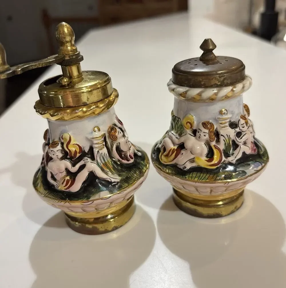 Vintage Macina Temperata Porcelain Pepper Mill & Salt Shaker Made In Italy